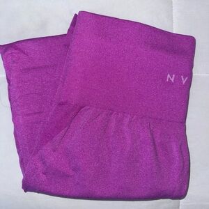 Pink (Maui) NVGTN Leggings